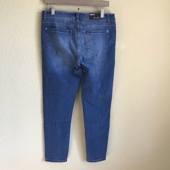 NWT KENSIE Skinny Ankle Jeans w/ Embroidery - Picture 2 of 5